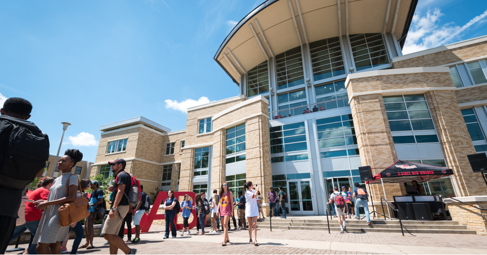 Welcome Week Gets Underway, Opening Fall Semester