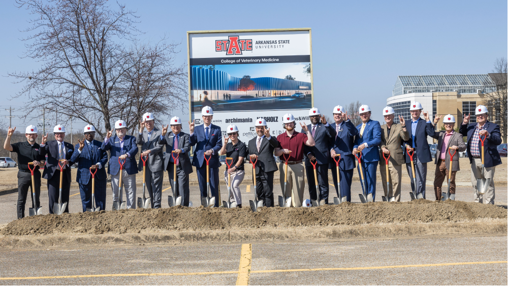 Groundbreaking Held for First Public College of Veterinary Medicine in Arkansas