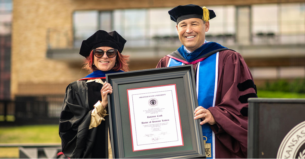 A-State Holds Spring Commencement; Awards Honorary Doctorate to Rosanne Cash