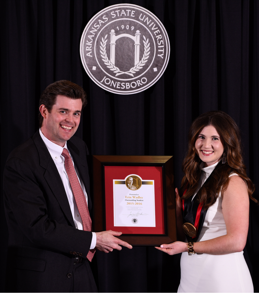Erin Wadley Receives R.E. Lee Wilson Award