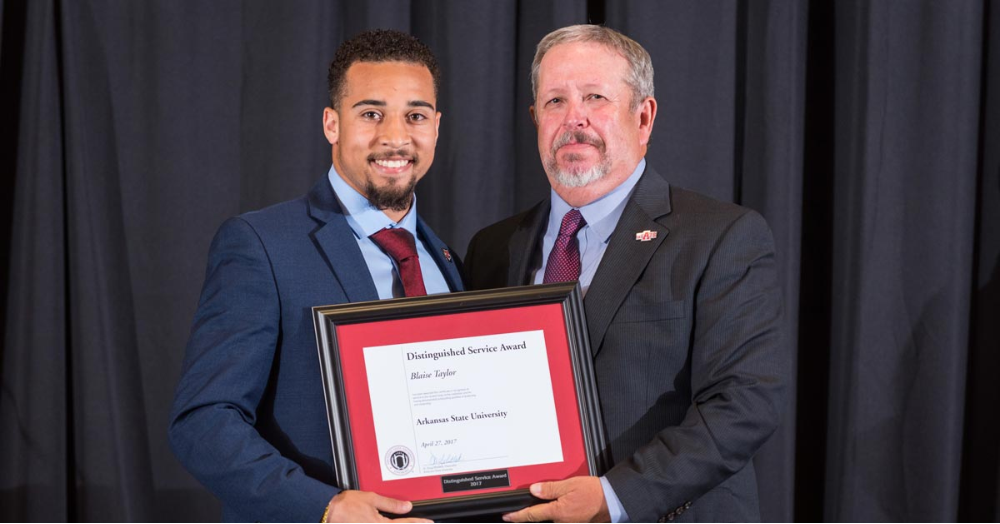 Taylor Receives Distinguished Service Award Honor