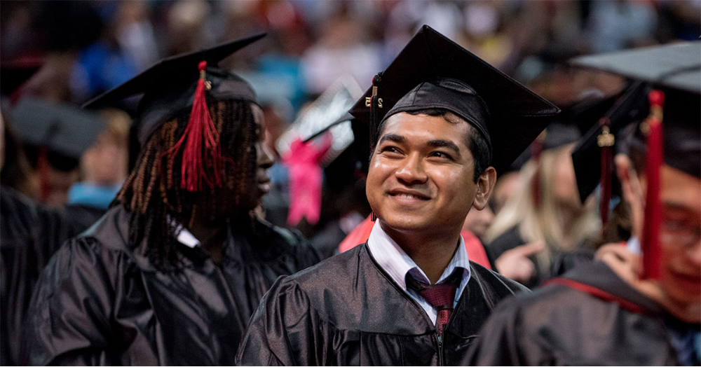 December Graduates Discuss Their Favorite Professors