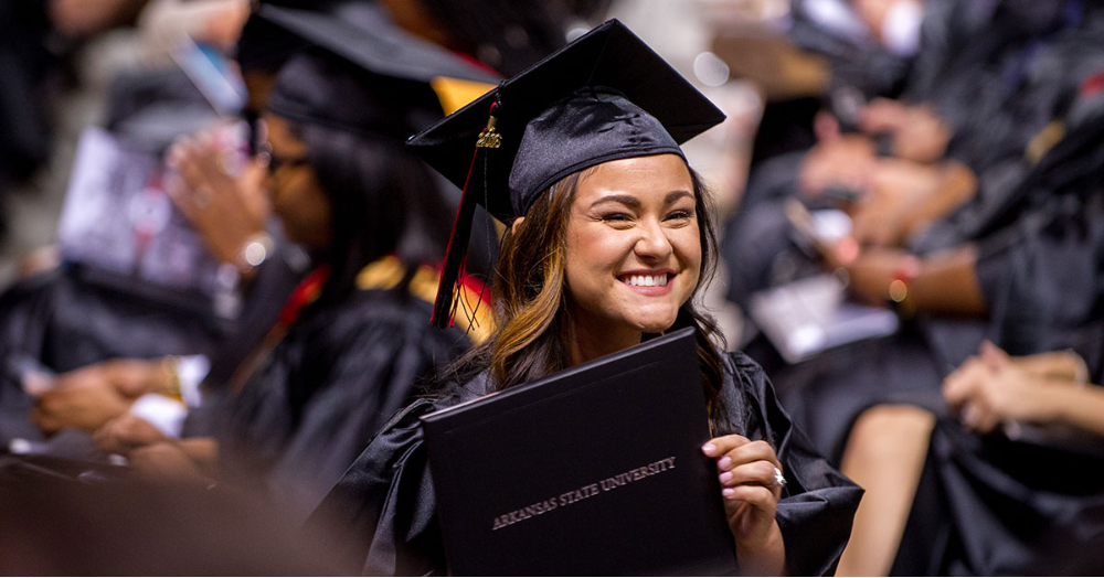 Sen. Boozman Addresses Graduates at Spring Commencement
