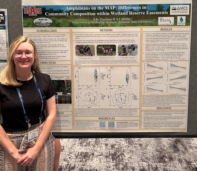 Taylor Thomisee with research poster