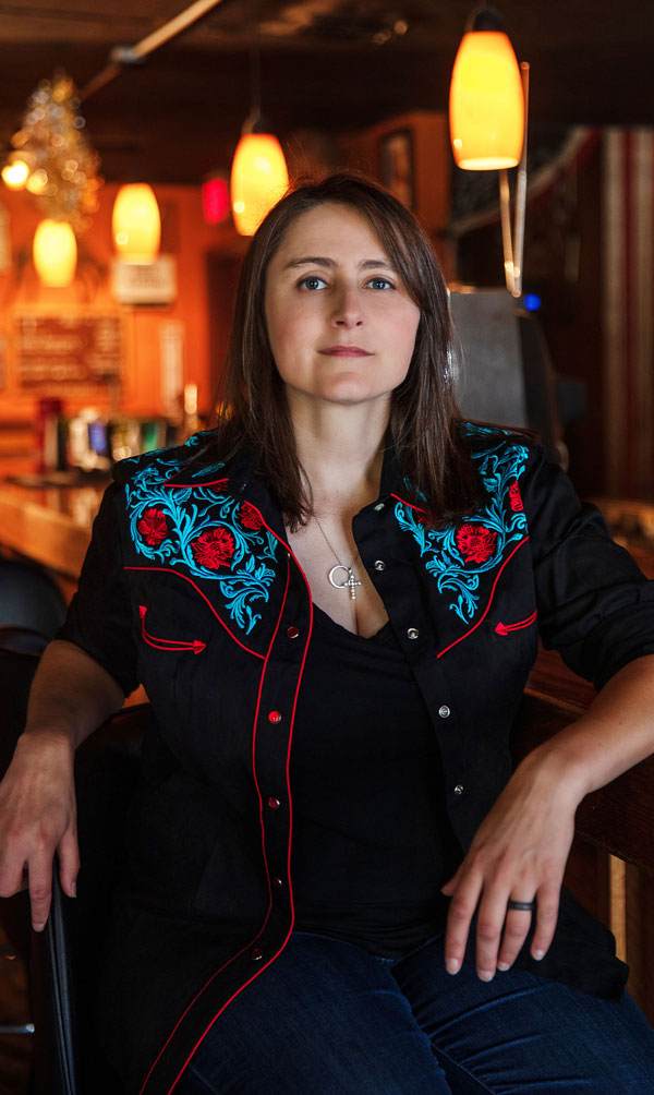 Erin Enderlin to Open &lsquo;Cash Porch&rsquo; Music Series from Cash Home at Dyess