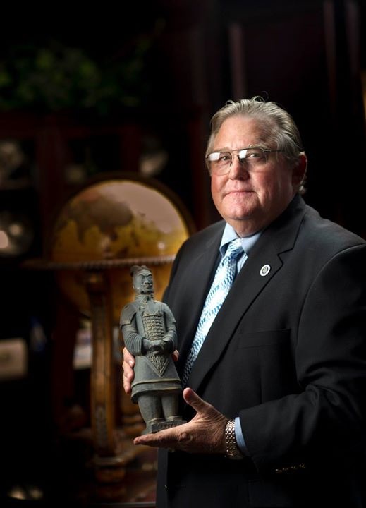 Dr. Kenneth Clinton Dr. Kenneth Clinton