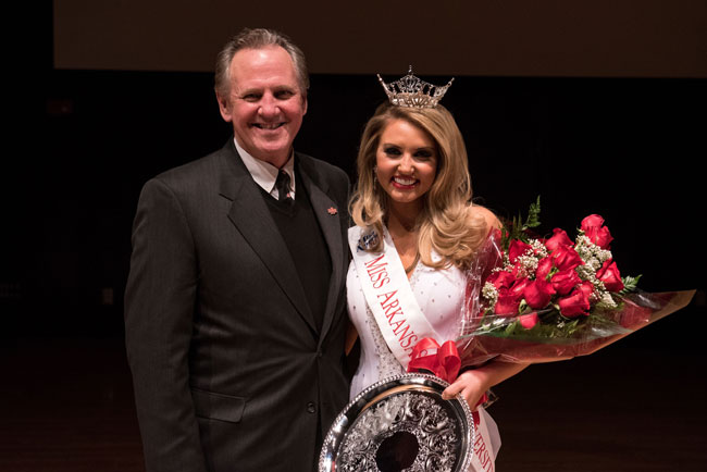 Bailey Moses Crowned Miss Arkansas State University 2016